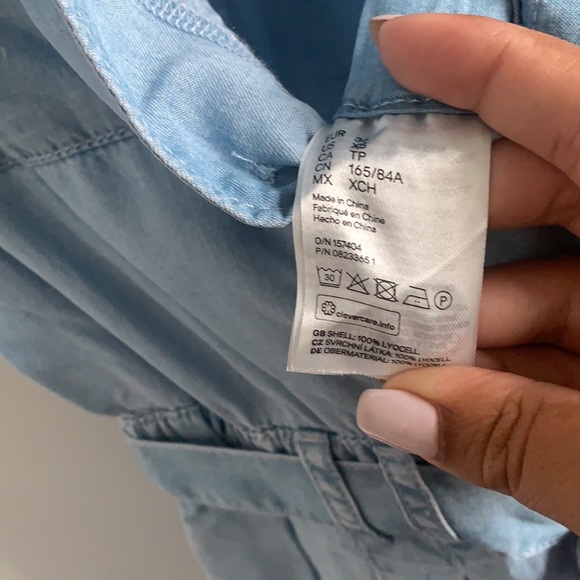 New H&M Belted Chambray Lyocell Shorts Romper Jumpsuit in size Extra Small - Picture 12 of 13